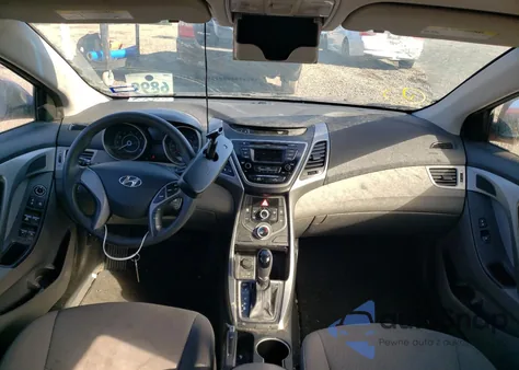 2016 Hyundai Elantra Se z USA, uszkodzony, nr VIN 5NPDH4AE3GH731790